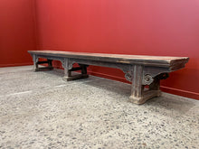 榆木床榻 Low Bench