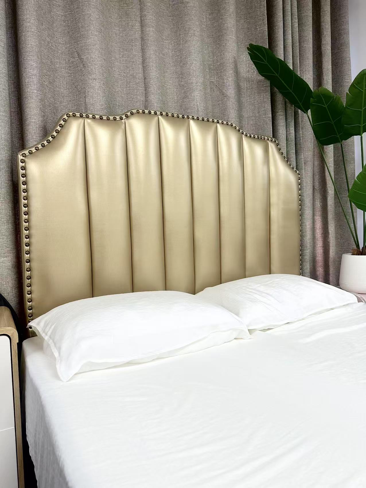 Leather bed set -Bed Frame & Mattresss Floor stock sale